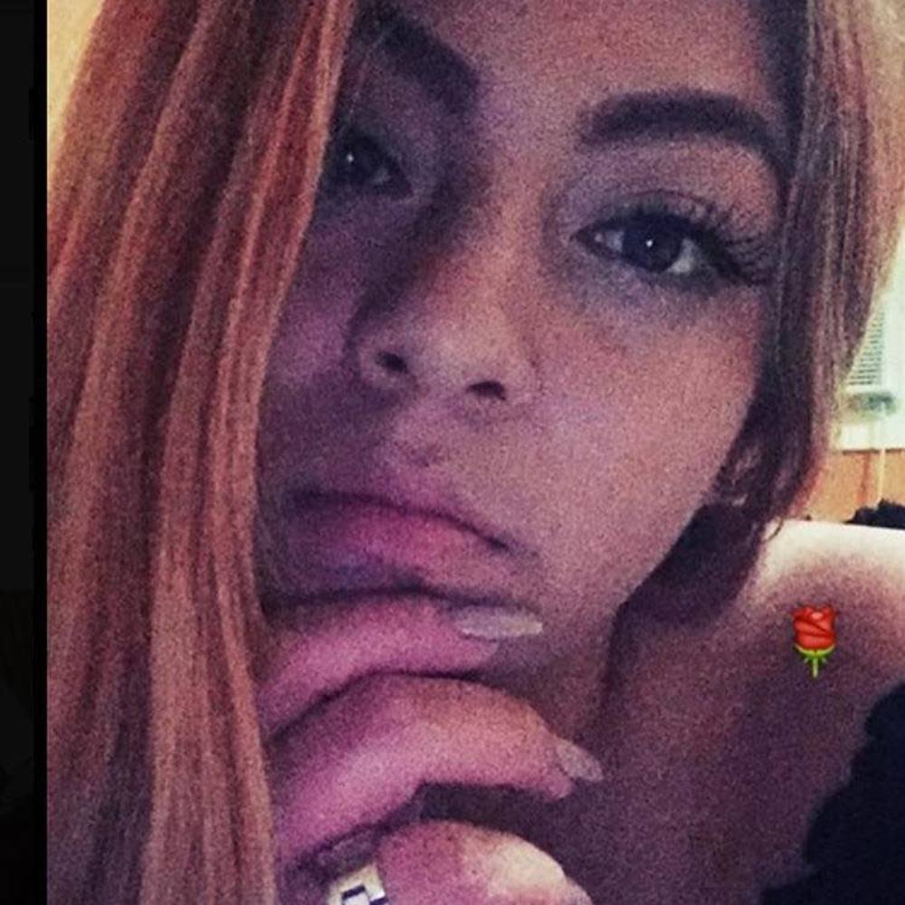 Meet your Posher, Elaine